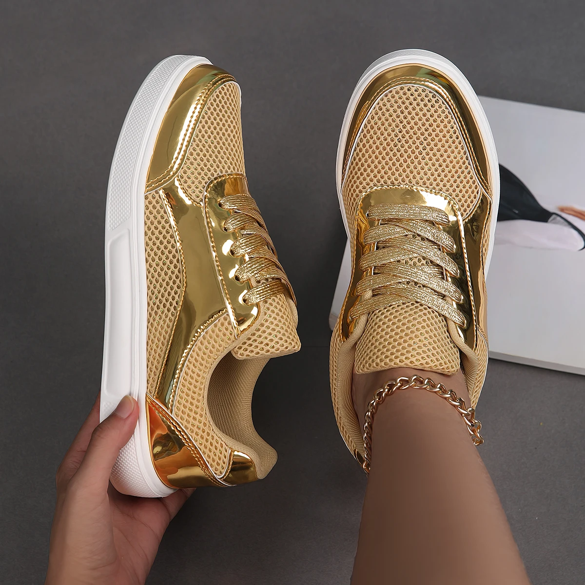 Outdoor Sport With Sticks - Sepatu Sneakers Wanita Model Slip-on Hak