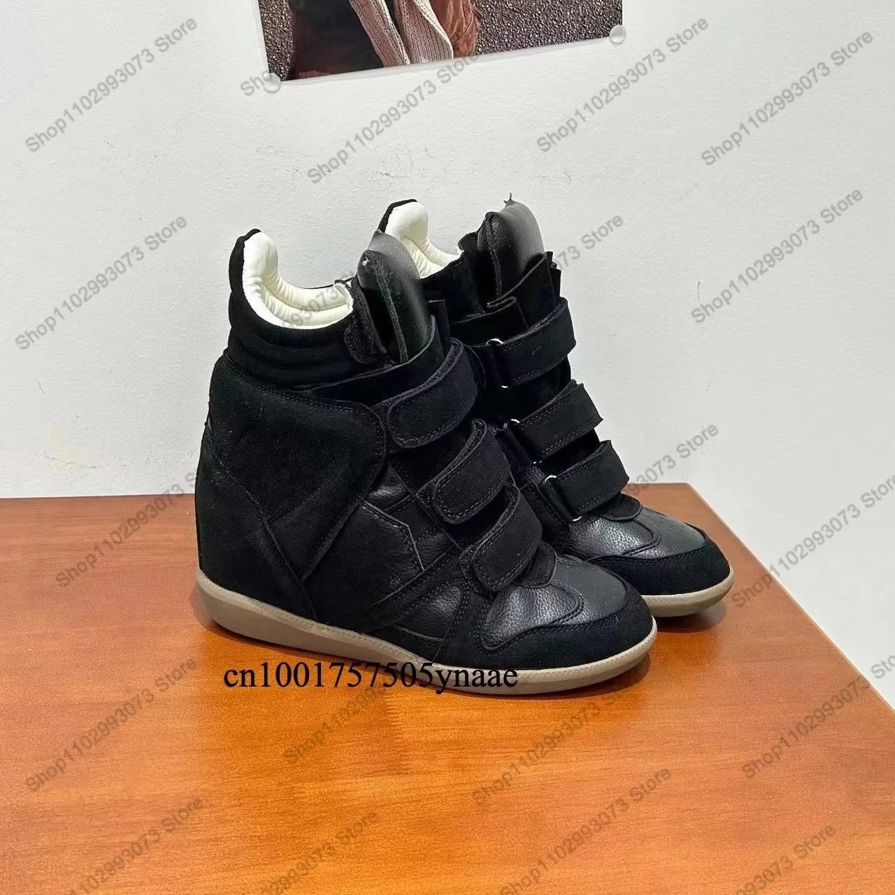 Outdoor Sports Shoes - Sepatu Sneakers Wanita Hak Tinggi Tersembunyi