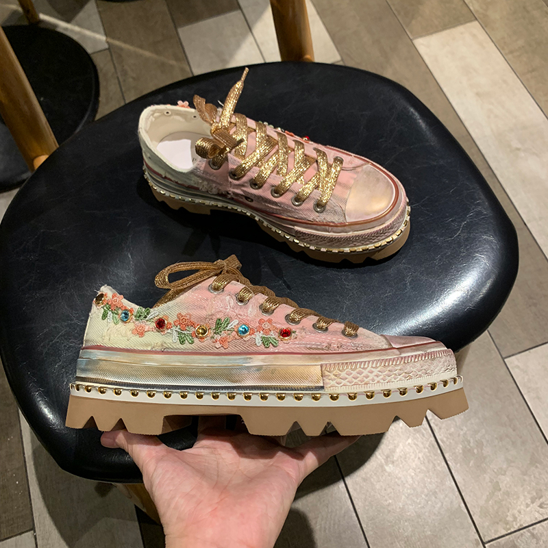 Sepatu Kanvas Wanita Baru 4CM  - Outdoor Sport News ulasan dan harga